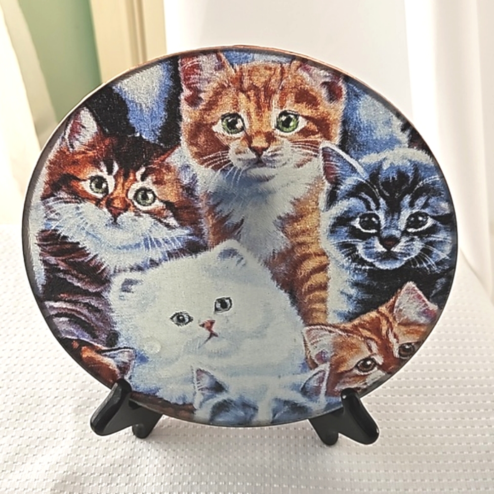 Kittens Galore  8-inch Cutting/Serving Boards Tempered Glass Handcrafted